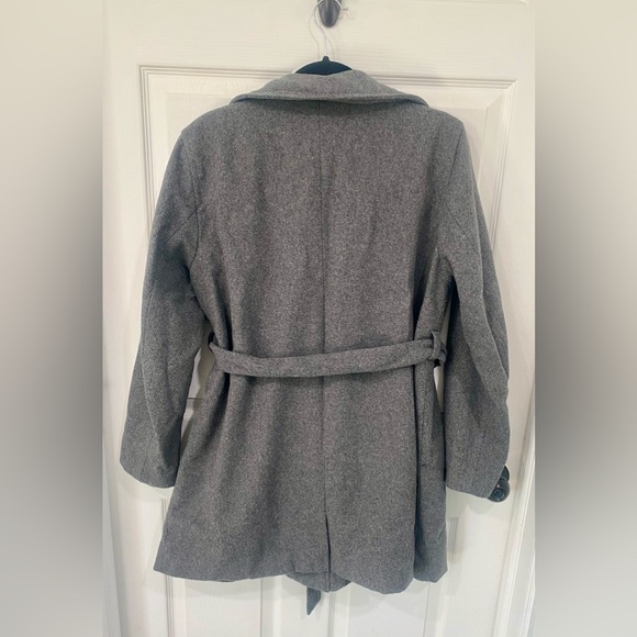 GAP Charcoal MaternityTrench Coat for Women - Picture 3 of 4